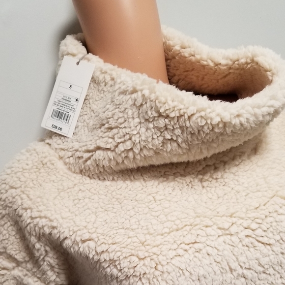 A New Day Sherpa Pullover Sweater - Picture 3 of 8
